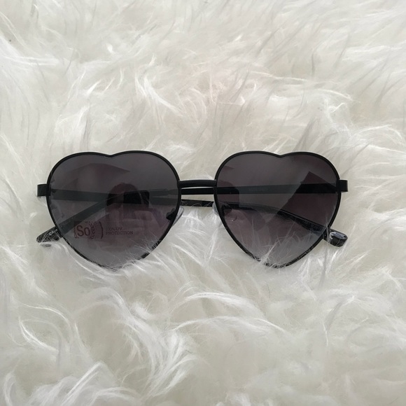SO Accessories - Heart shaped sunglasses